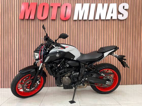 YAMAHA MT-07 ABS YAMAHA MT-07 ABS